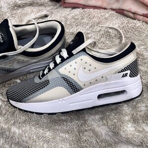 Boys size 3 air max. Gently worn.